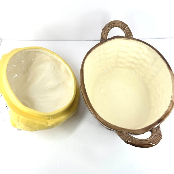 Alberta’s Molds 1979 Cat Cookie Jar Vintage White Cats in Basket Retro Kitchen - Picture 4 of 8